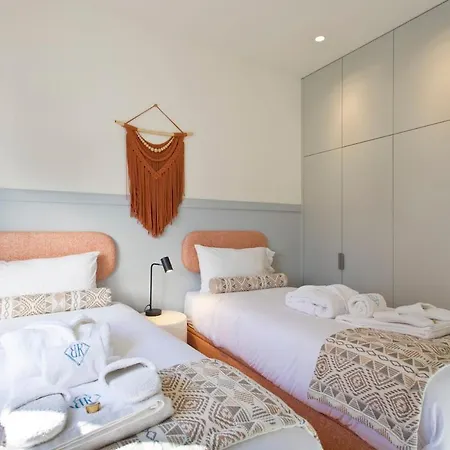 Boutique Rentals- The Miradouro Ribeira