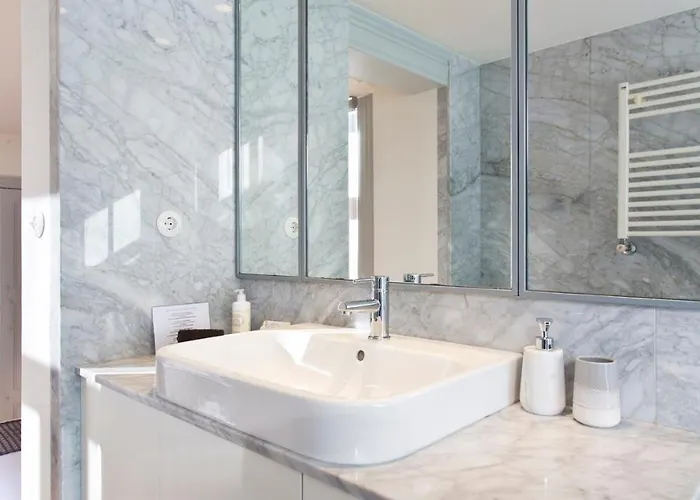 Boutique Rentals- The Miradouro Ribeira