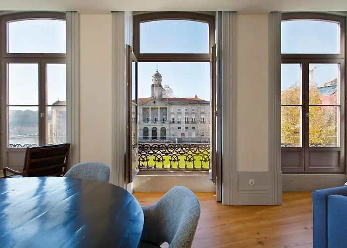 Boutique Rentals- The Miradouro Ribeira *